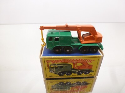 MATCHBOX 30 8-WHEEL CRANE - GREEN+ORANGE - GOOD CONDITION IN BOX - 133