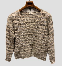 B.yu  Knit Drapey Top Size M in beige Gray Knit V neck  Wool Blend 20x23