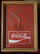 Ancienne pendule Coca-cola cadre bois voir description ! Année canadienne, incertaine.