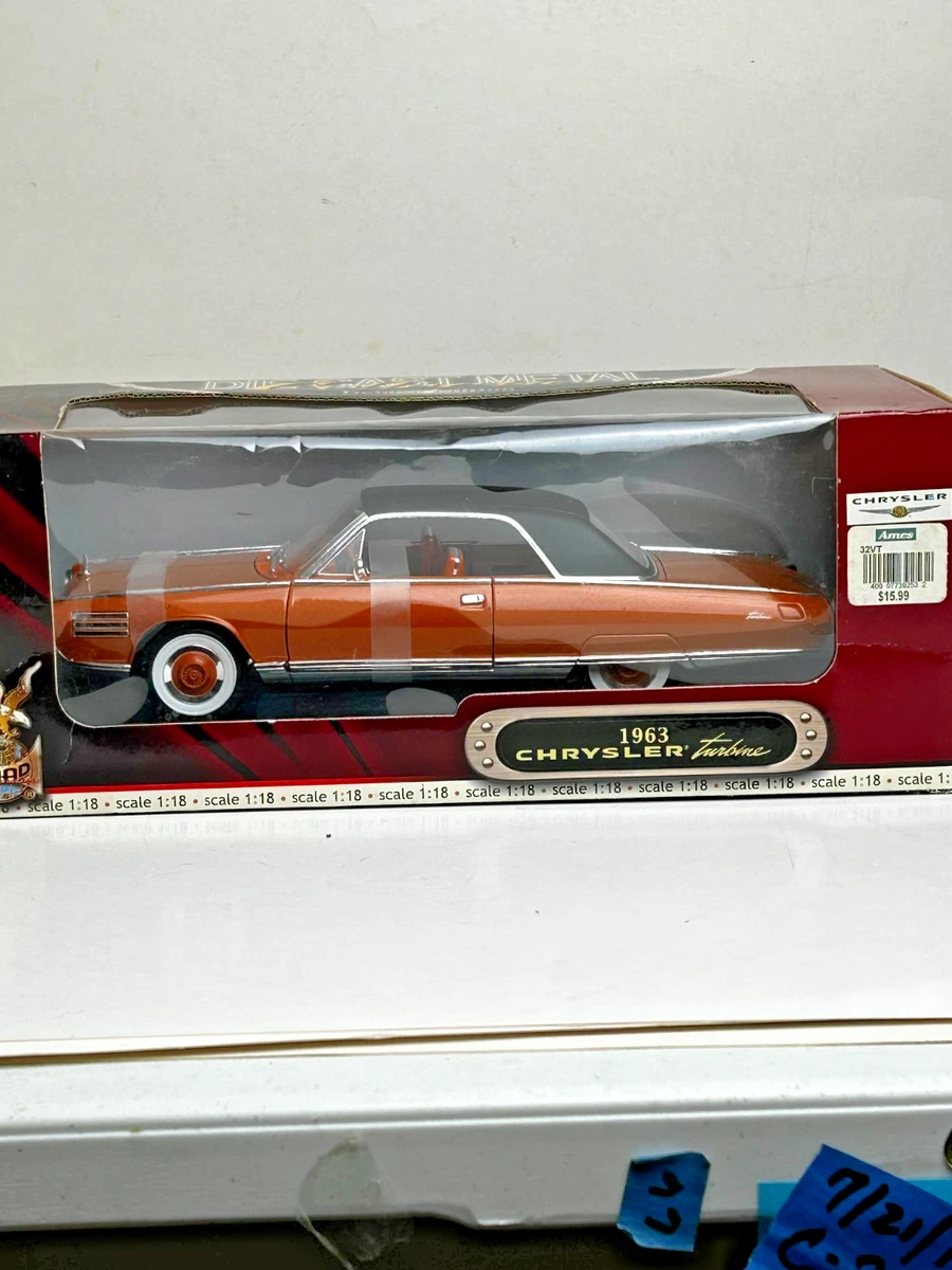 1963 Chrysler Turbine 1:18 diecast car by Yatming