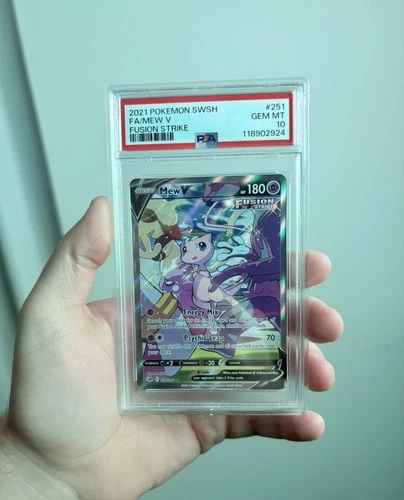 2021 POKEMON SWORD & SHIELD FUSION STRIKE #251 FULL ART/MEW V PSA 10