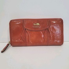 Coach Madison Wallet Solid Red Large Patent Leather Zip Around Logo Condition