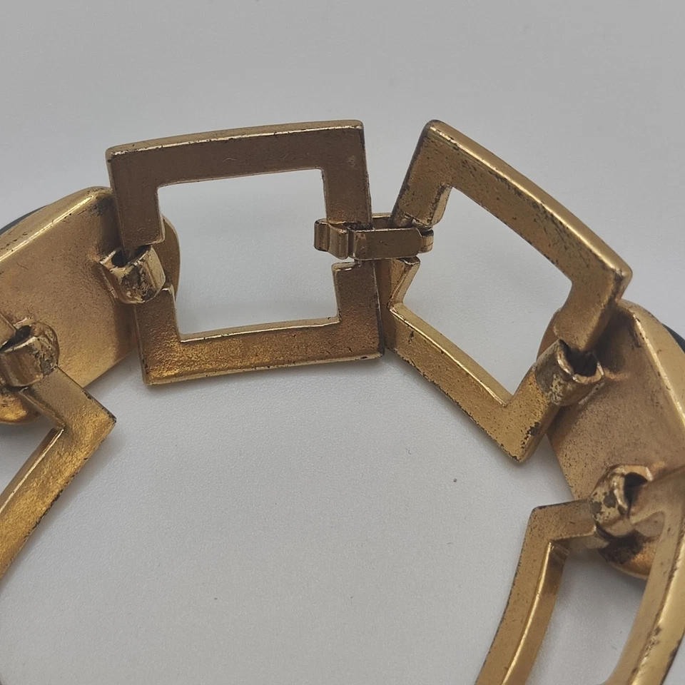 Pulsera de eslabones vintage tono dorado amatista púrpura vidrio cabujones gruesos alta costura Foto 4 de 4