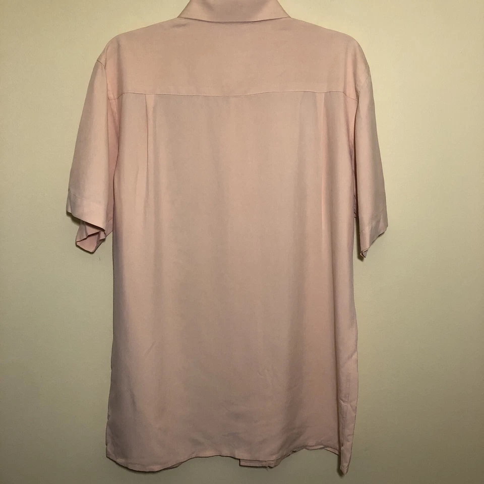 Camisa Tulliano Para Hombres 100% Seda Abotonada Mediana Manga Corta Bordada Melocotón Foto 4 de 4