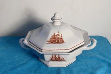 Wedgwood Flying Cloud Octagonal Lidded Dish 8½" - Red - Georgetown Collection