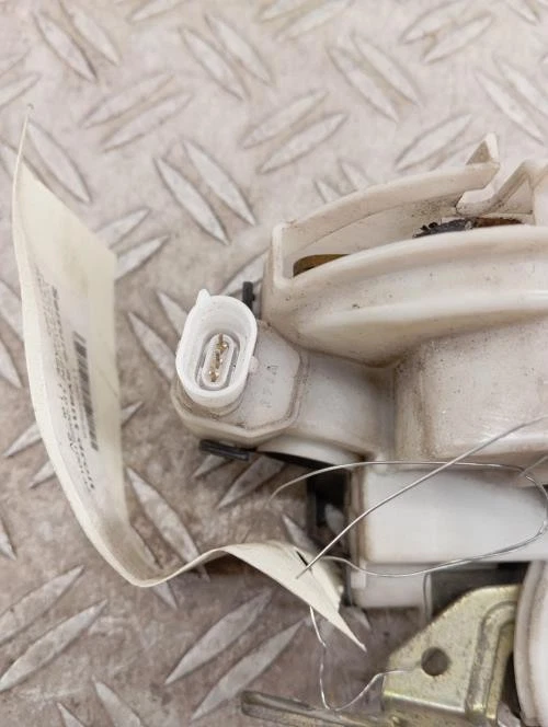 Serrure avant droit VOLKSWAGEN POLO 3 PHASE 1 6N1837016E - Photo 3/4