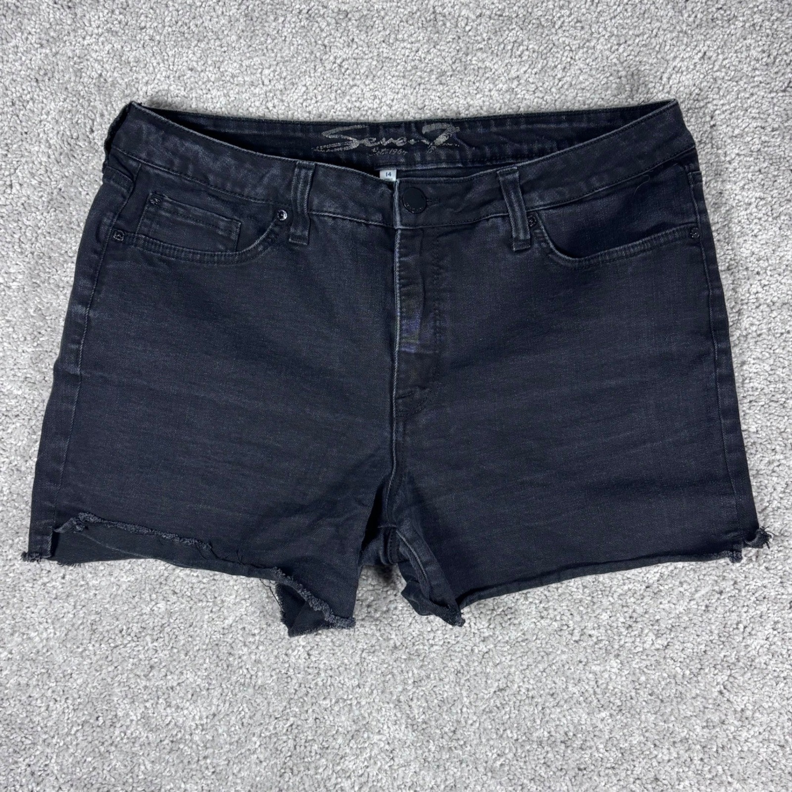 SEVEN7 Women's Black Denim Cutoff Shorts Size 14 Raw Hem Distressed Casual