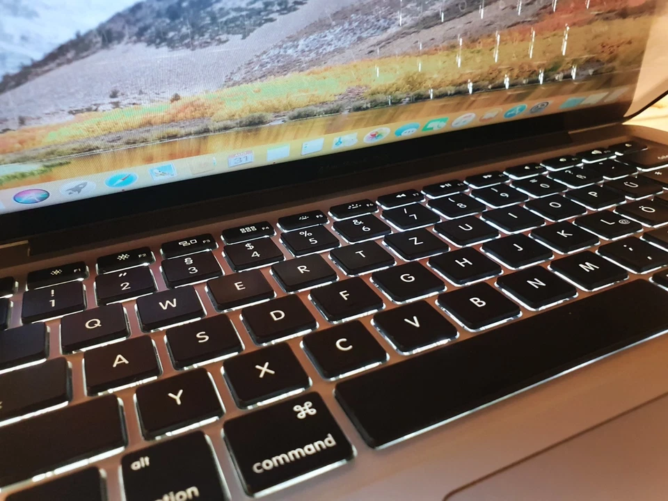 Apple MacBook Pro 13“ Ende 2011 i5 500GB HDD 4GB Ram  - Bild 2 von 4