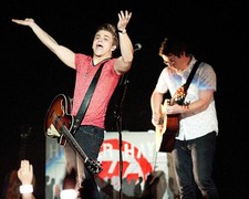 Hunter Hayes performs at UNO Lakefront Arena on December 4 2014 in- Old Photo 6