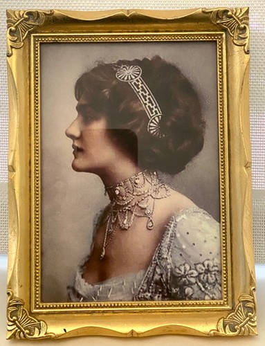 Vintage Burnes Victorian Style Metallic Gold Ornate Corner Accents 5x7 Frame - Imagen 4 de 15