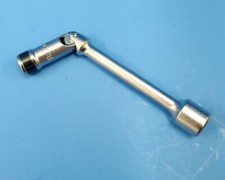 Mercedes 10mm Diesel Glow Plug Socket With Universal Joint 38 Dr. Hazet 2530 Mercedes 10mm Diesel Glow Plug Socket With Universal Joint 38 Dr. Hazet 2530