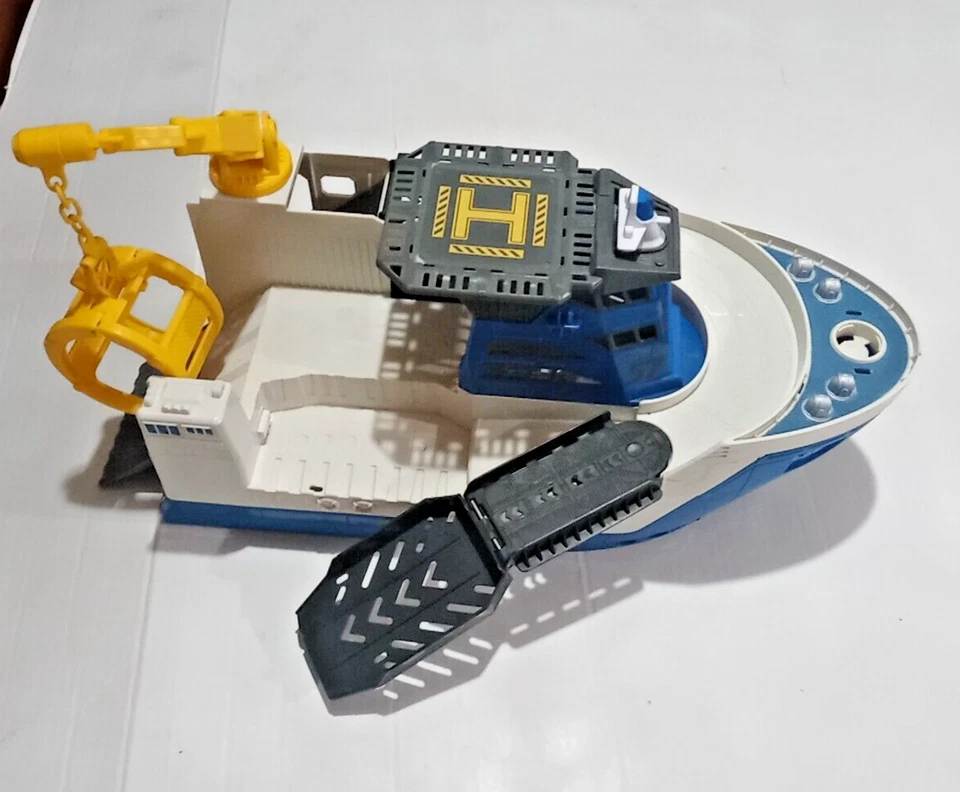 Mattel Matchbox Mission 57 Marine Shark Ship Floats On Water And Rolls On Land - Image 2 of 4