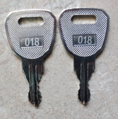 APG 018 Key Pair for Soma Arlo 330 410 Cash Drawer POS Register KPK-04-018