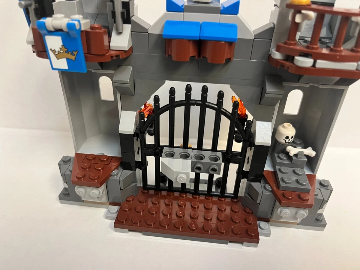 LEGO Castle 70400 Forest Ambush & 70806 Castle Cavalry Checkpoint Gate sets