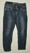 Wallflower 1 Blue Capri Bling Pockets Stretchy Dark Womens Juniors Denim Jeans