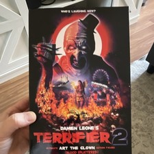 Terrifier 2 Art the Clown Blood Splattered Action Figure w/ Hands Weapons