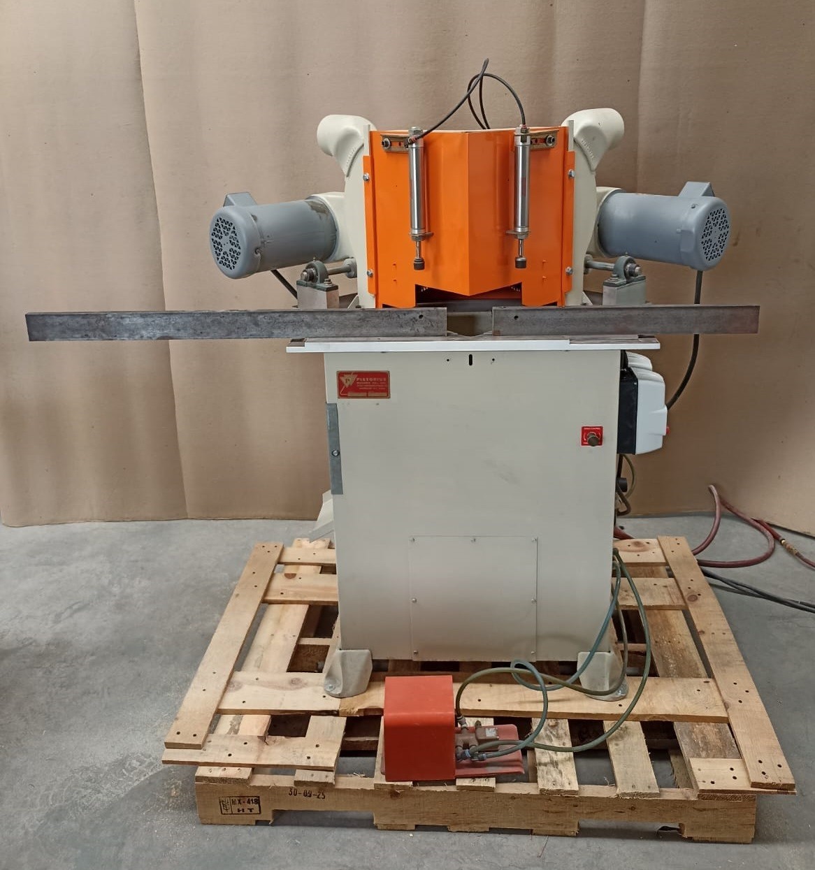 45 Degree &ndash; 14&rdquo; Diameter - Pistorius Emn-14