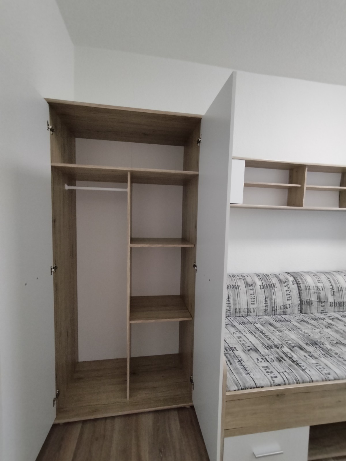 Bild 4 von 7
