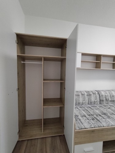 Kinder- oder Jugendzimmer - Bild 4 von 7