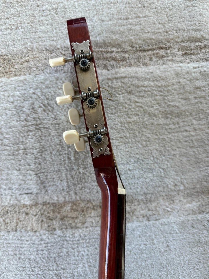 Guitarra Clásica Aria A551 De Colección (Hecha en Japón) + Estuche Original - ¡Limpia! Foto 4 de 4