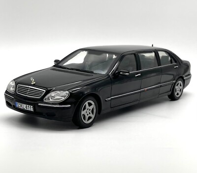 Sun Star 4111 Mercedes Benz S 600 Pullman Limousine in schwarz, OVP, 1:18, K301