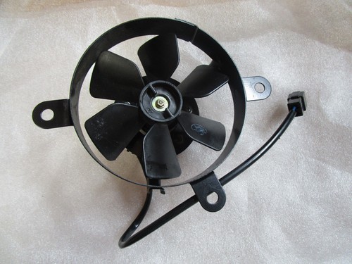 Suzuki UC 125  Epicuro Lüfterrad Lüfter Gebläse Kühler Ventilator