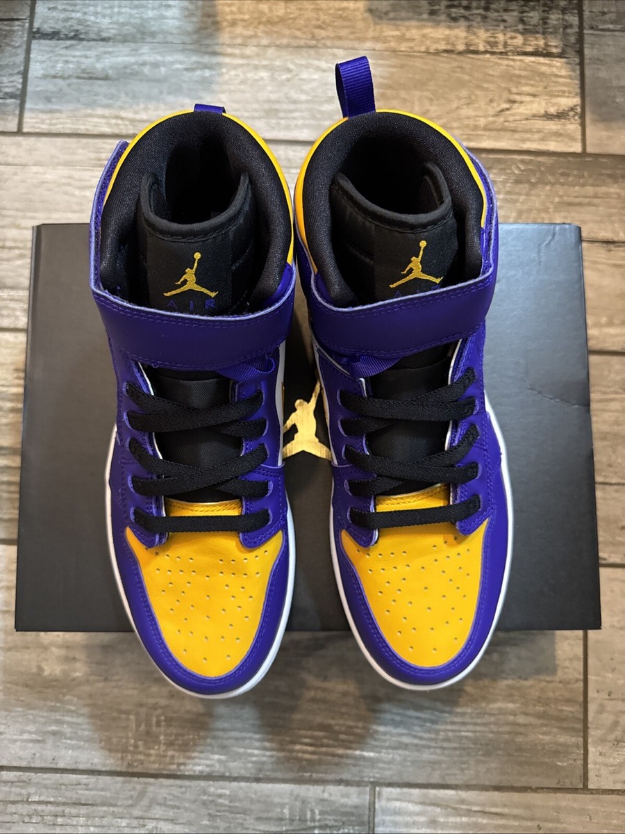 シューズ(男性用) Nike Air Jordan 1 Mid Purple/Yellow US 9 Amazon.com | Jordan Men's 1 Mid, Dark Concord/Taxi-white