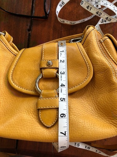 Cartera/bolso de mano de cuero granulado Banana Republic para mujer color caramelo - Imagen 10 de 12