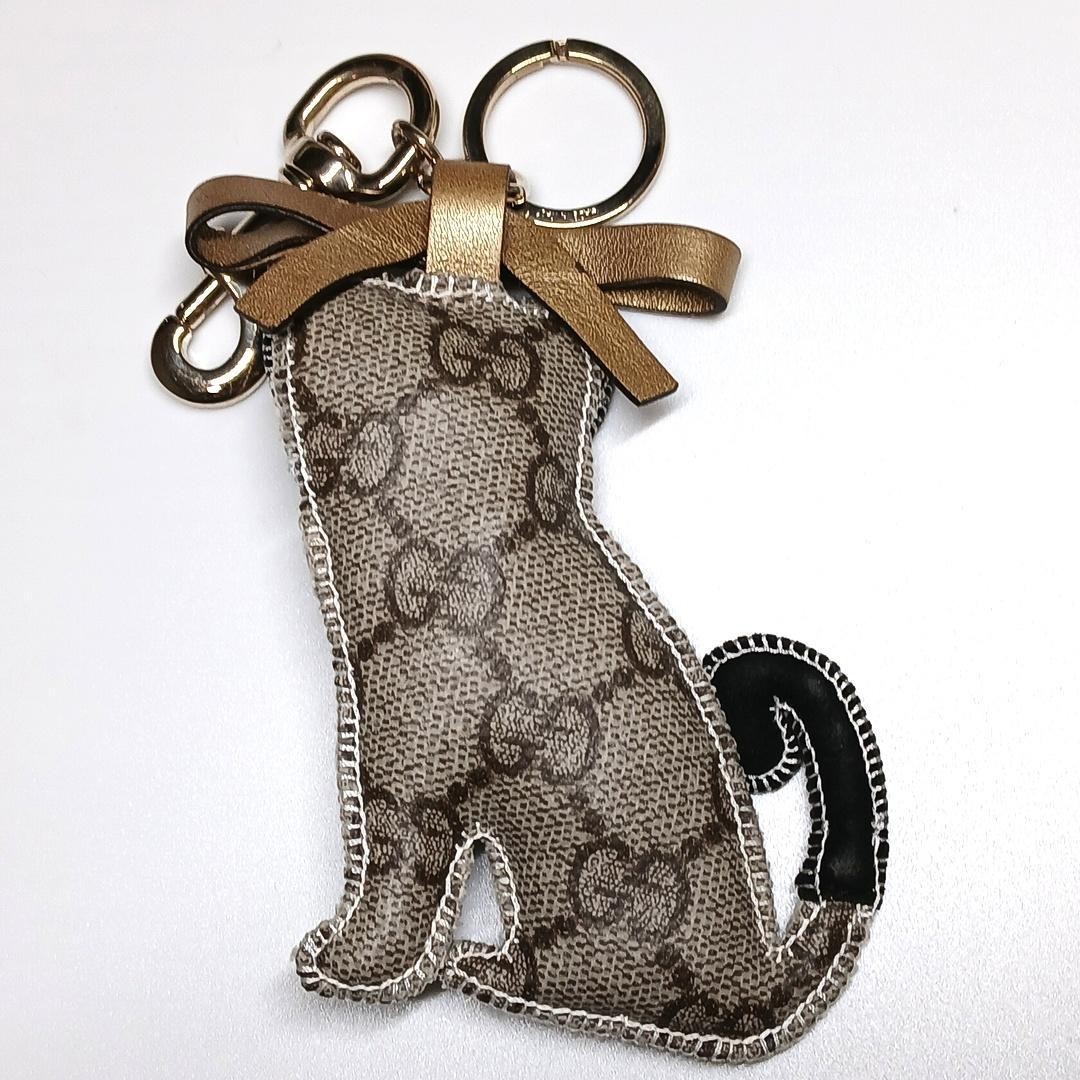 パグ　グッチ　キーホルダー GUCCI Bag Charm Key Ring Guccioli Pug Dog Oliver GG Leather Brown