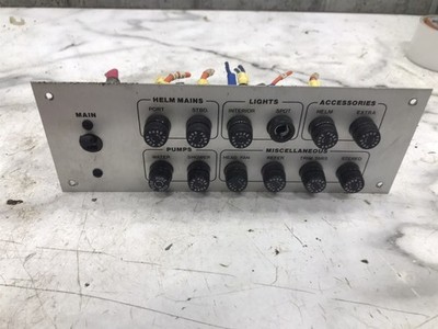 87 Carver 27 Montego Double Cabin Boat dash fuse panel board main breaker switch