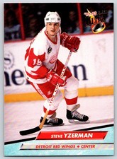 1992-93 Fleer Ultra STEVE YZERMAN #55 Detroit Red Wings