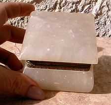 Boîte à bijoux  en albâtre