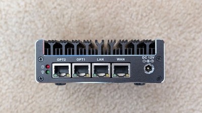 Protecli Vault FW4B, Intel J3160 CPU, 8GB RAM, 32GB SSD - PfSense / OPNsense