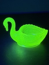 3 7/8" SWAN SALT DIP OPEN CELLAR CANARY YELLOW VASELINE GLASS 