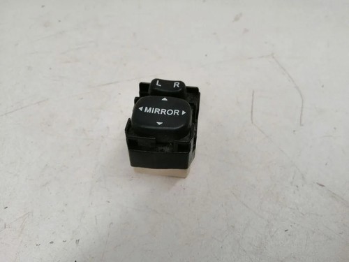 TOYOTA YARIS P9 Spiegeleinstellschalter 183574 1.50 Petrol 2018 34250540