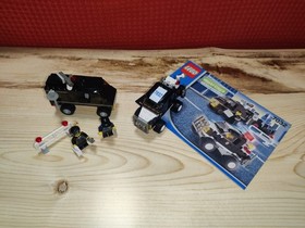 LEGO (9 Sets); World City: 7030 7031 7032 7033 7034 7035; City: 7899 7235 7236