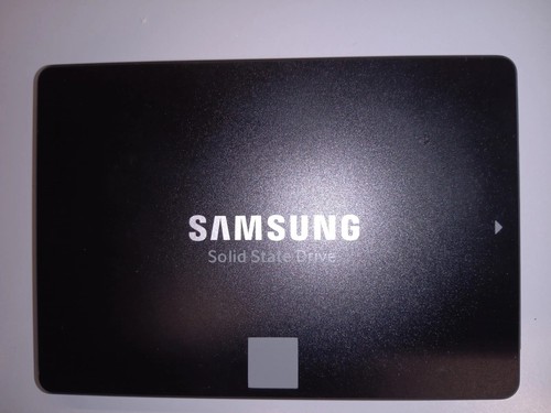 SSD Samsung 850 Evo 250 Gb - Foto 1 di 4