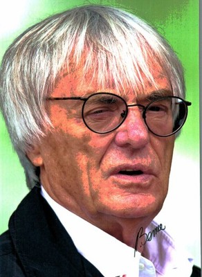 Bernie Ecclestone    **  Original Unterschrift auf Halbgroßfoto  **   NG- 3 d