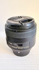 Nikon AF-S NIKKOR 85mm f/1.8G Lens FX Full Frame  Hood  Caps Excellent