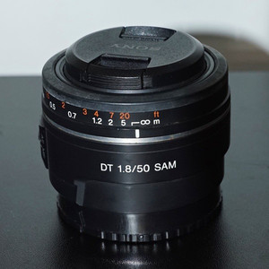 Sony DT 50mm f/1.8 SAM Prime AF Lens A-mount SAL50F18 49mm Filter