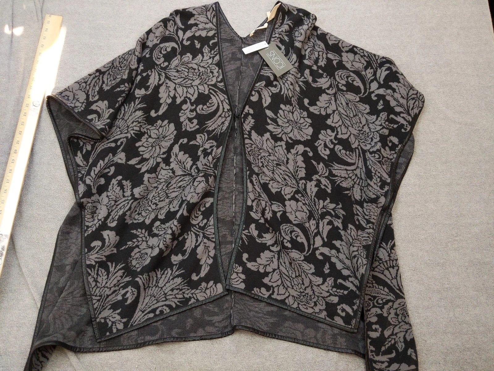 Soft Surroundings Rian Jacquard Ruana Womens One Size Floral Wrap Shawl Poncho
