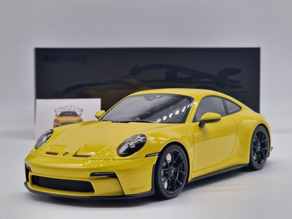 Porsche 911 (992) GT3 Touring 2022 Yellow 1:18 Minichamps Porsche 911 (992) GT3 Touring 2022 Yellow 1:18 Minichamps
