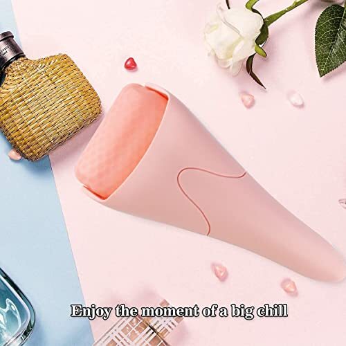 Reusable Ice Roller Facial Tool for Puffiness Migraine Relief Minor Injury - Zdjęcie 2 z 7