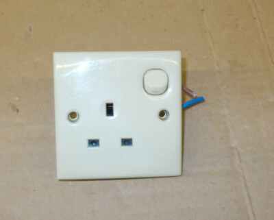 Beige Clipsal 240V Stecker Wohnwagen Wohnmobil Camper - 1CS-DD-6