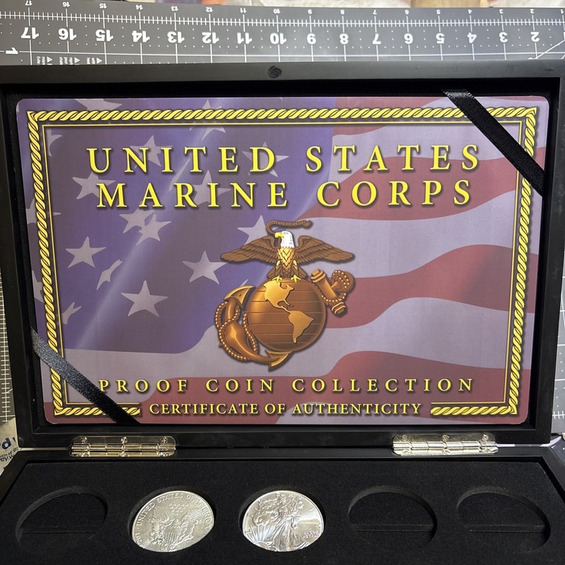 Simply COINS WOODEN COIN COLLECTION BOX HOLDS 15COINS !!coins not included!!!