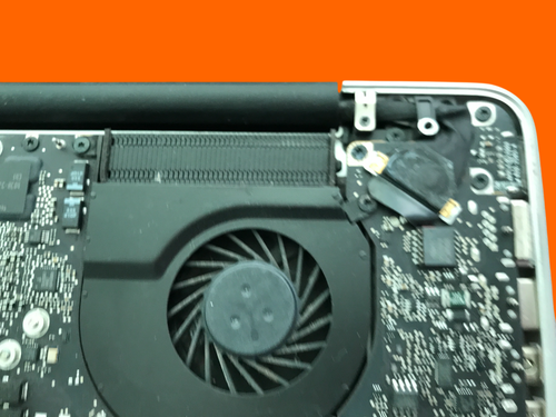 MacBook Pro A1286 15'' Late 2011 (i7-2760QM, No RAM, No HDD) FAULTY (2) - Afbeelding 8 van 8