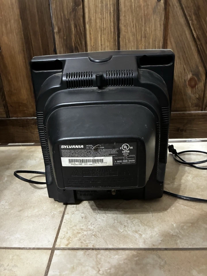 Sylvania 13 Inch CRT TV Retro Gaming 6413TG Tested Working RCA/Coaxial Input - Image 2 of 4