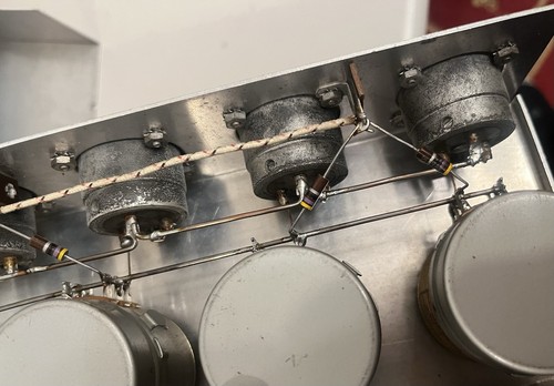 Passive 4X1 Vintage Mixer With Daven LA-350-AH Potentiometers - Picture 11 of 11
