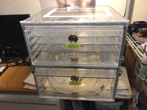 Plas-Labs Clear Acrlyic Desiccator 18" x 18" x 18" 862-CG W/DWYER VFB-50-SSB