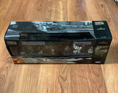 Forces of Valor 1:72 U. S. M3A1 Half-Track and 105 mm howitzer set 85048